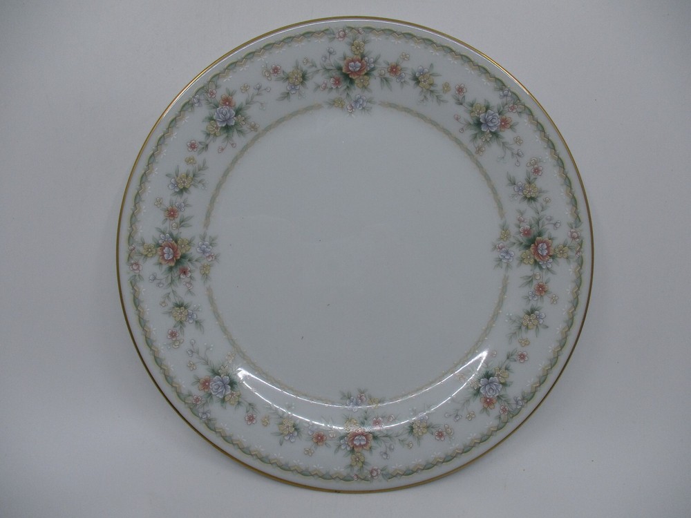 NORITAKE APPLIQUE SALAD PLATE -  8 1/4" -  0305E