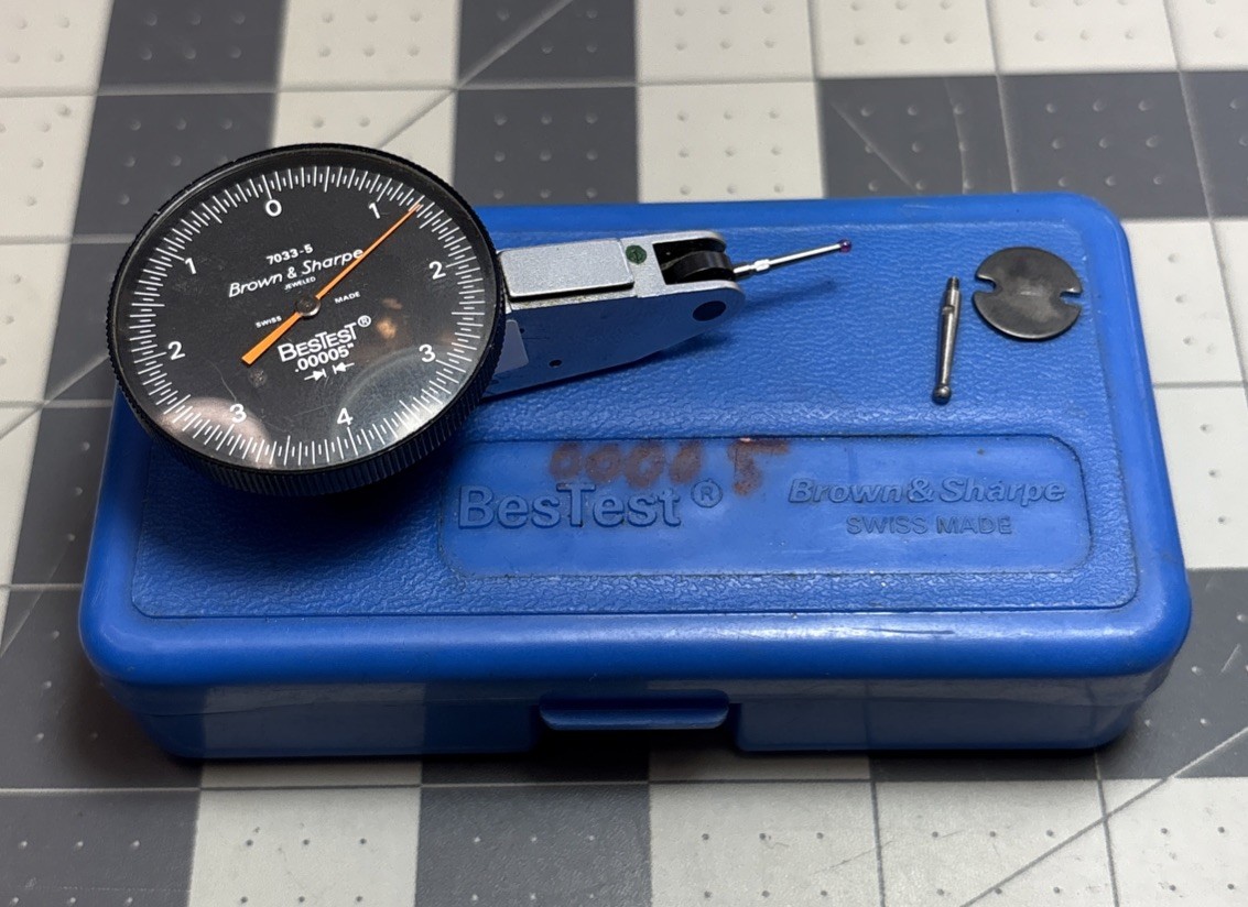 Brown & Sharpe BesTest Dial Indicator .00005” 7033-5 w/ Case Tools USA B&S