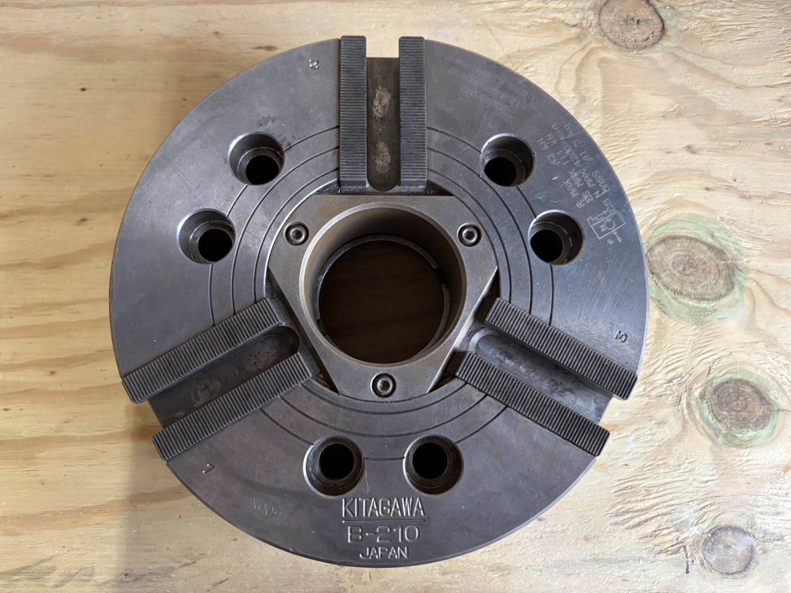 KITAGAWA B-210 | 10" 3 Jaw Power Chuck 31mm To 254mm 75mm Bore Hole
