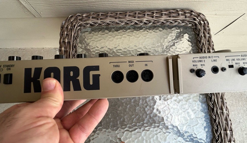 KORG microKORG 37-Key Synthesizer Vocoder ***Working***