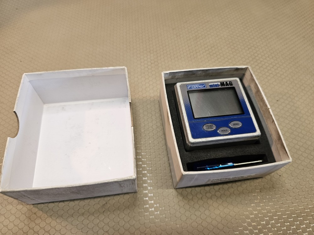 Fowler Mini Mag Protractor w/ OEM Box & Screwdriver (744224501)