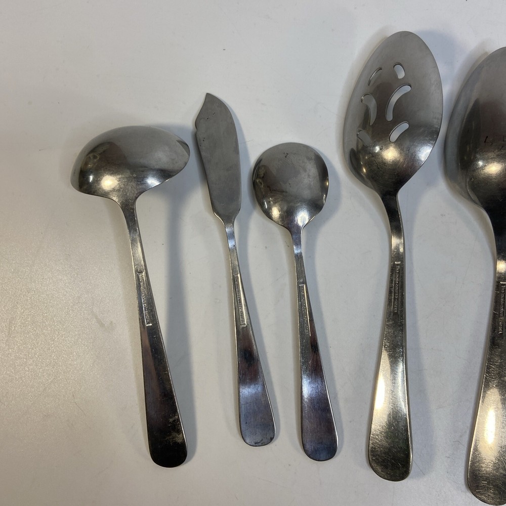 Main Course Korea Stainless Flatware Pattern MNF3 8 Piece Serving Set Silverware