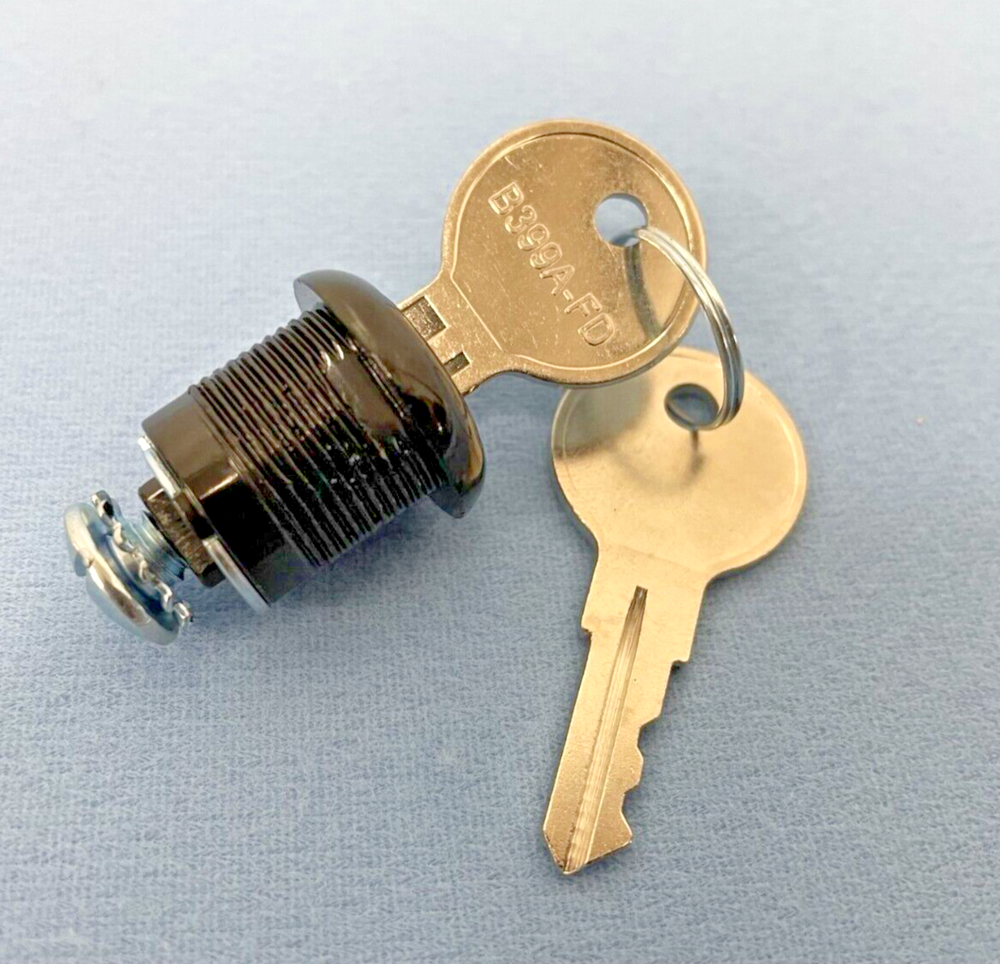 Middle Atlantic Rack & UTB KYLK Universal Replacement Front Door Key & Lock Set