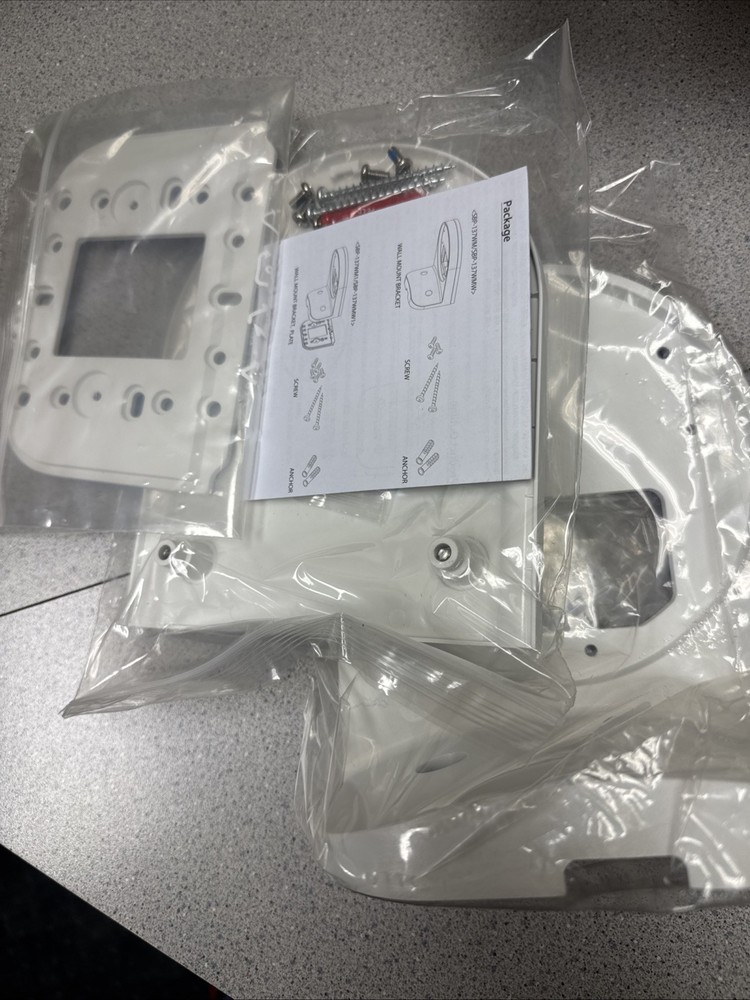 Hanwha SBP-137WMW1 Wall Mount