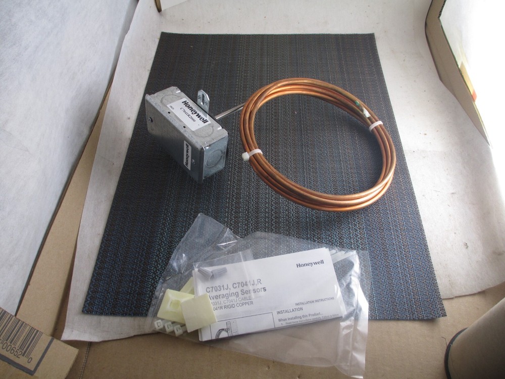Honeywell C7041R2000 Averaging Sensor New!