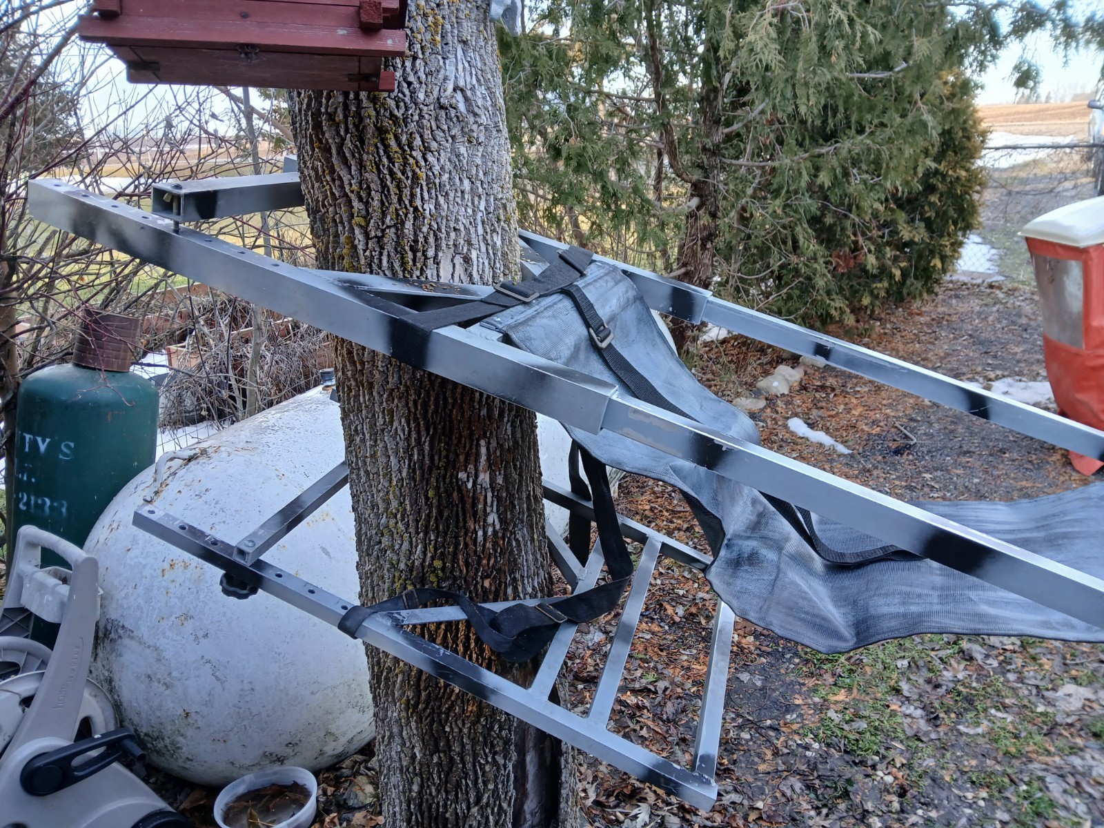 Tree Lounge Original Tree Stand With Accessories