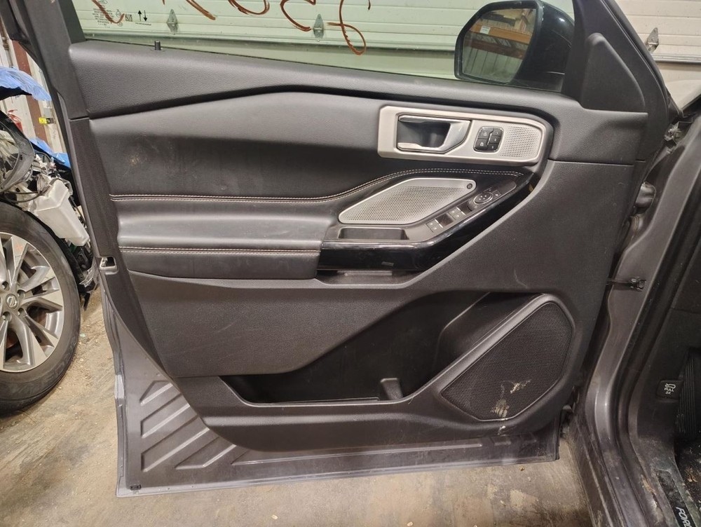 Camera/Projector Camera Windshield Mounted Fits 20-24 AVIATOR 1538441