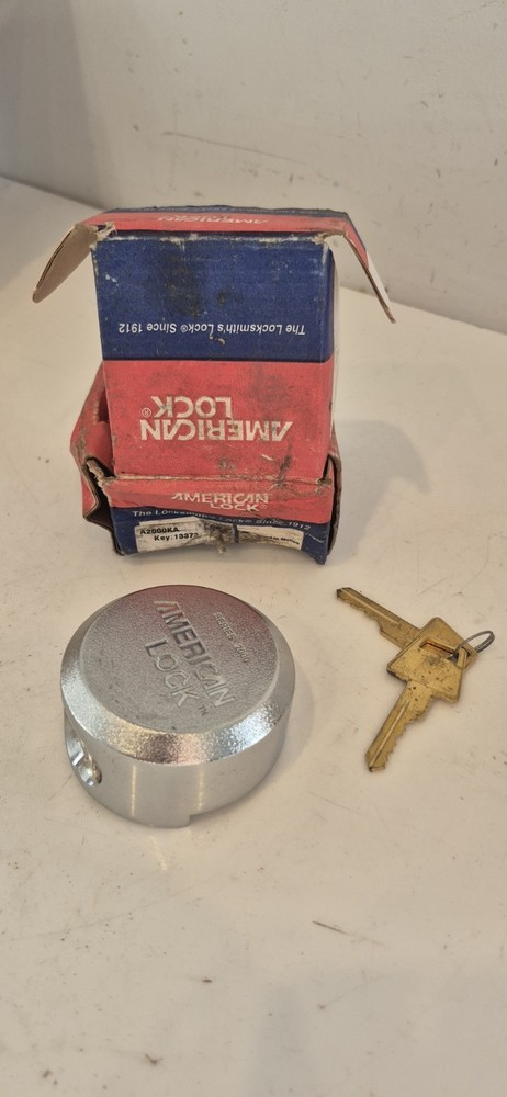 American Lock A2000KA Round Solid Steel Lock Padlock Puck