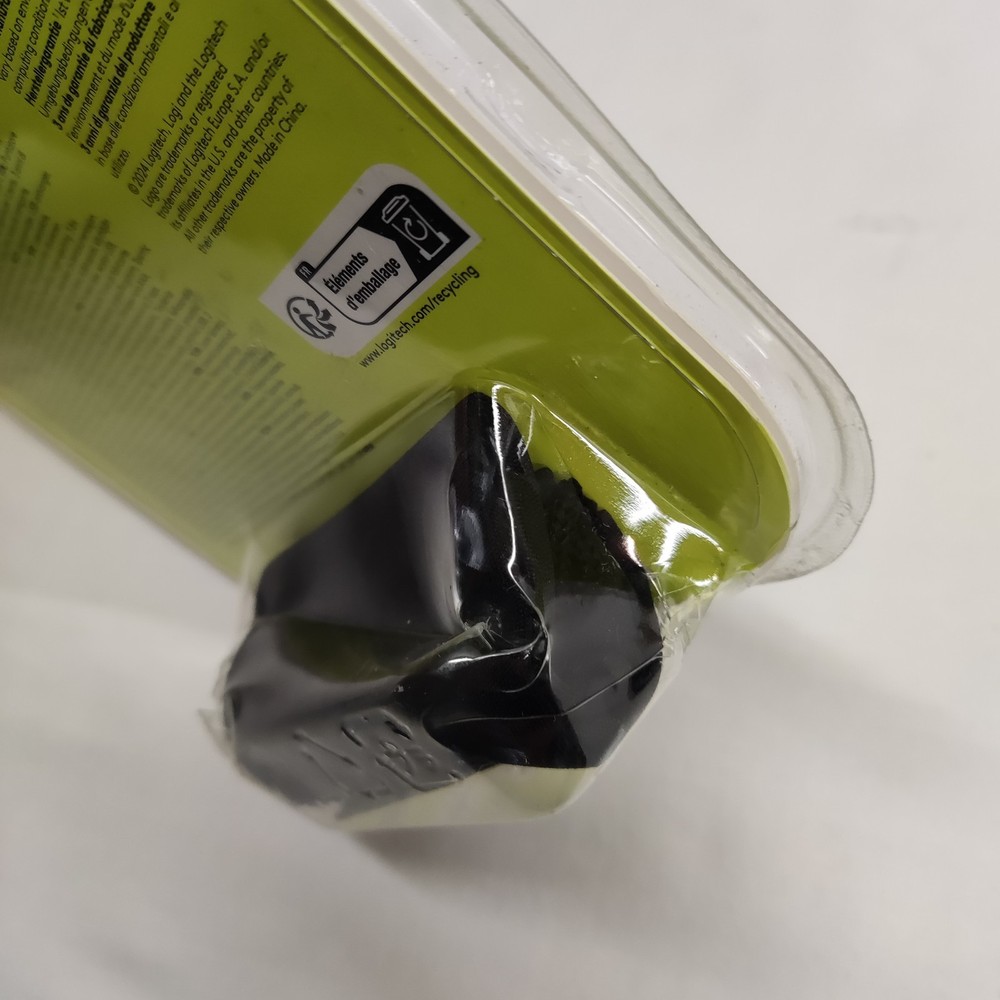 LOGITECH R400 WIRELESS PRESENTATION REMOTE RED LASER POINTER PC 15M 50FT