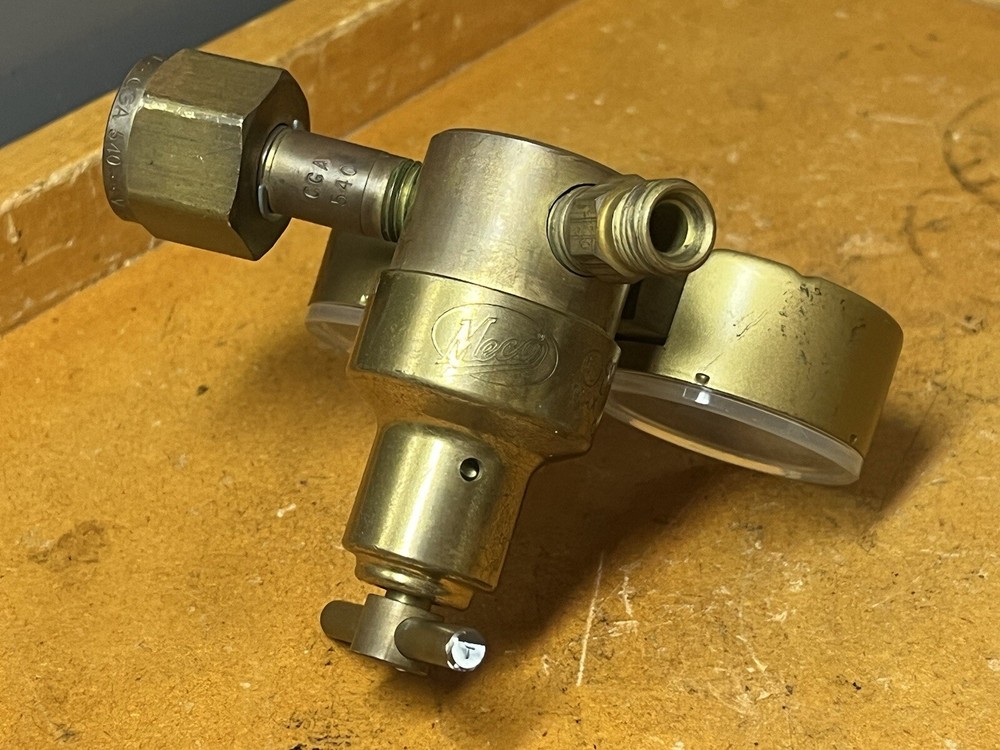 Meco Oxygen Regulator ~