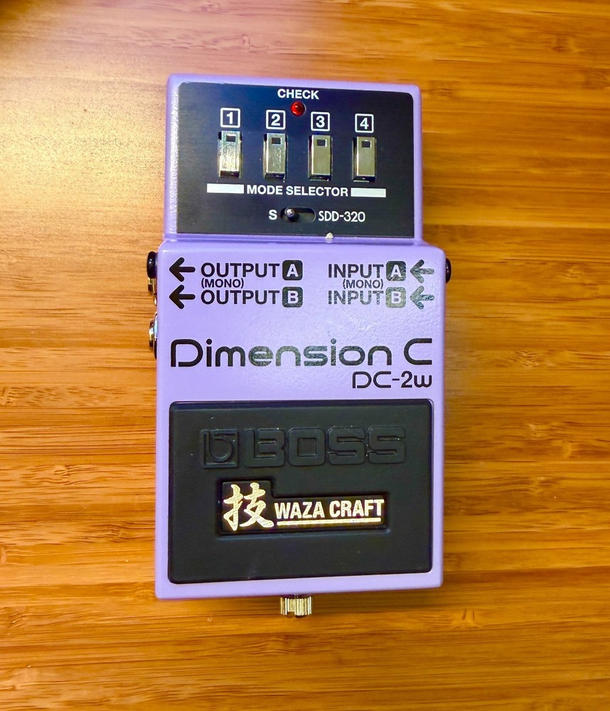 Boss DC-2W Dimension C Guitar Chorus Pedal w/ Patch Cable