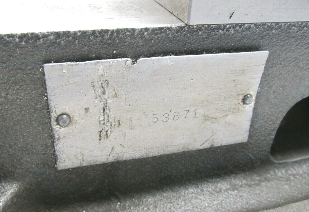 KURT ANGLOCK 6" MILLING MACHINE VISE - #D60