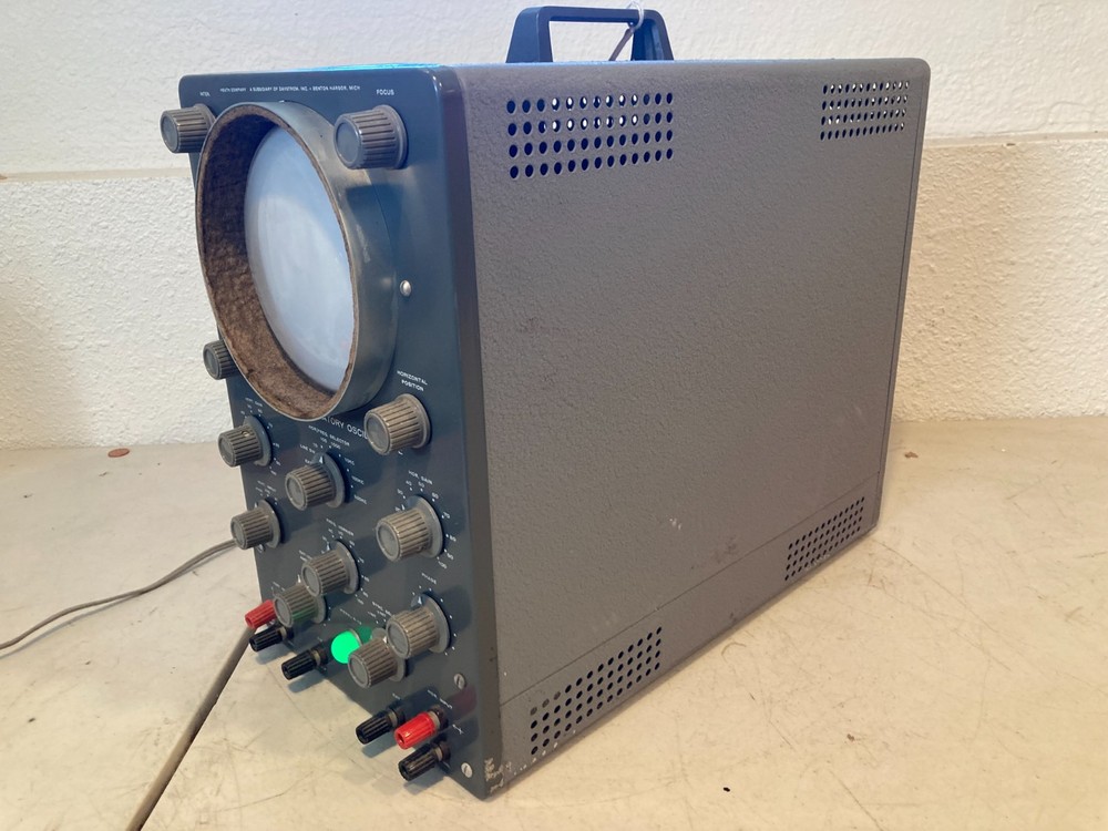 Heathkit Laboratory Oscilloscope Model OM-12