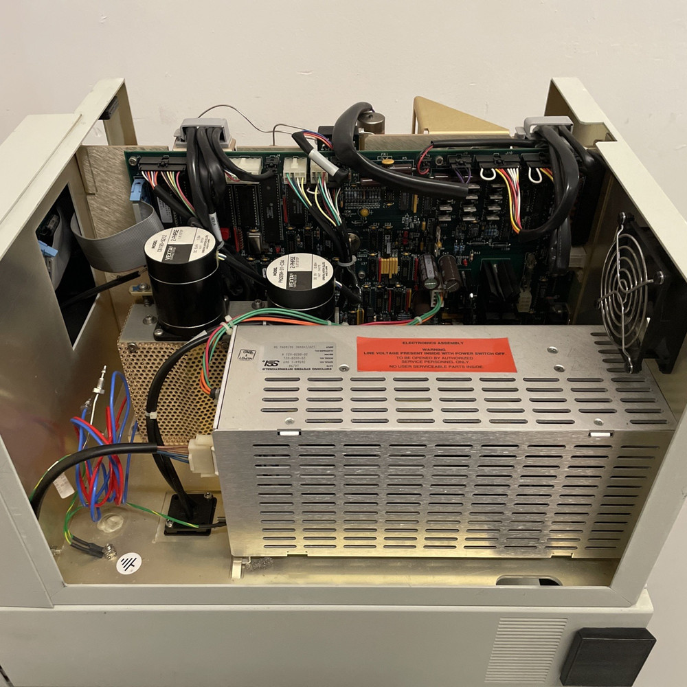 Waters 717 Plus HPLC Autosampler Powers Up to Blue Screen