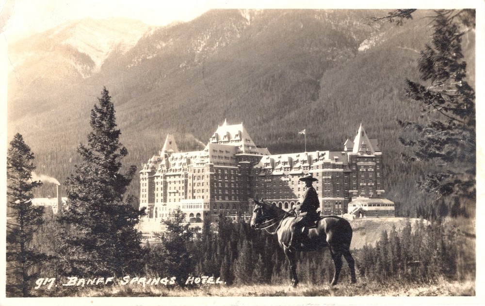 BANFF SPRINGS HOTEL, CANADA - PC6641