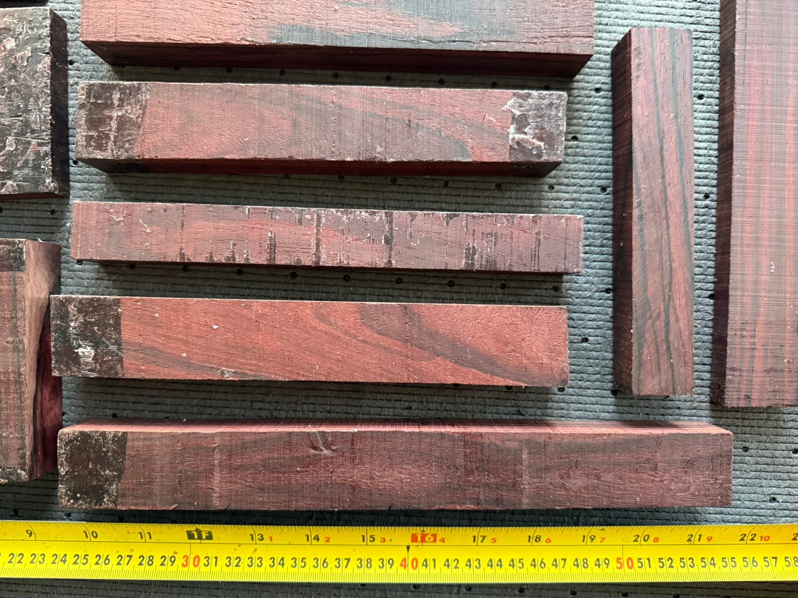 Bois de Rose 7 pounds box #18