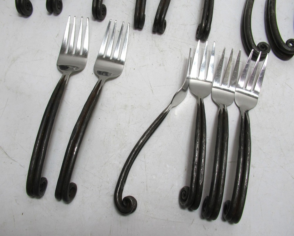 16 Pieces Treble Clef Stainless Flatware Silverware Utensil