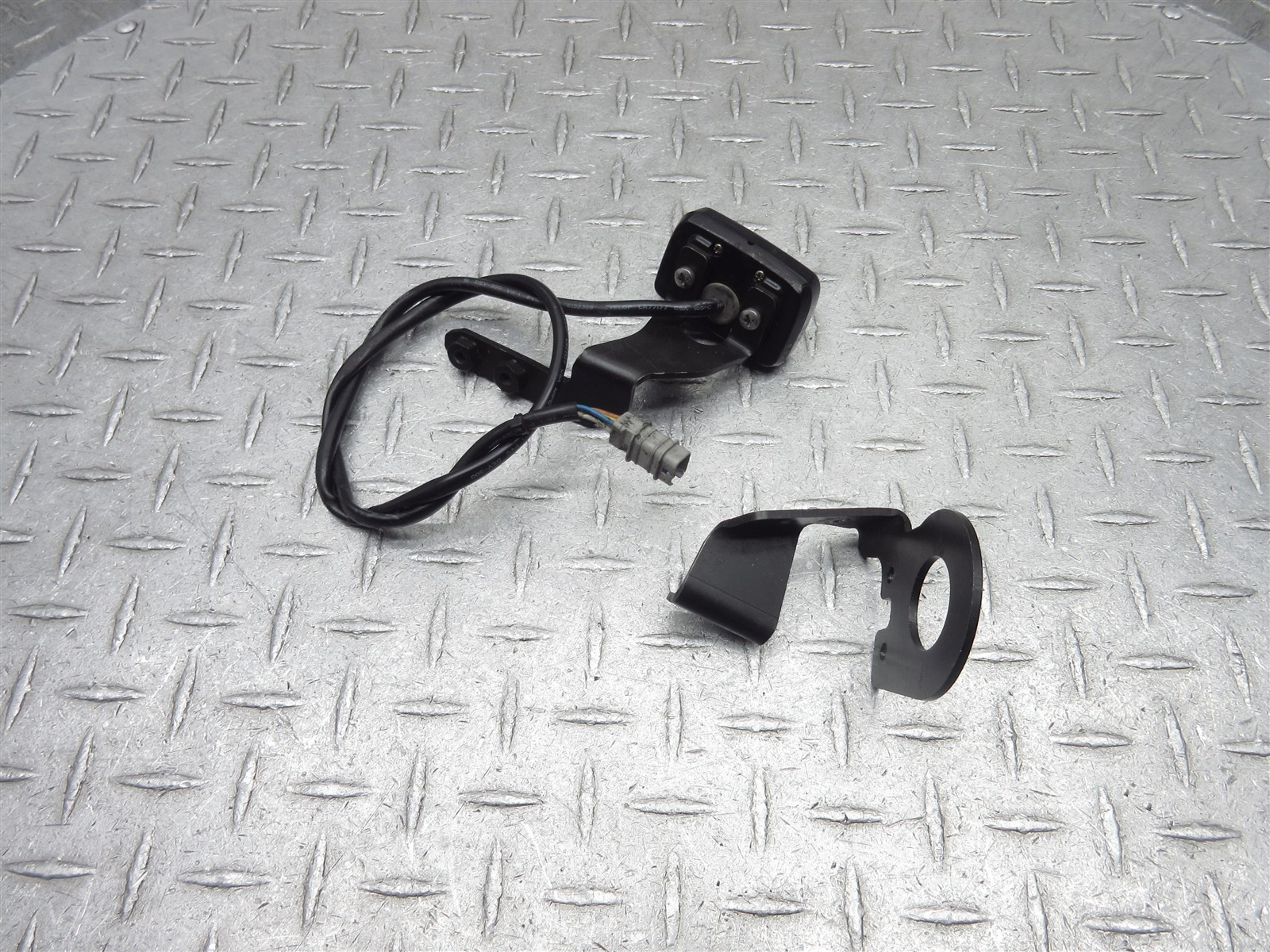 2014 10-16 Victory Cross Country Tour Right Side Cruise Control Handlebar Switch