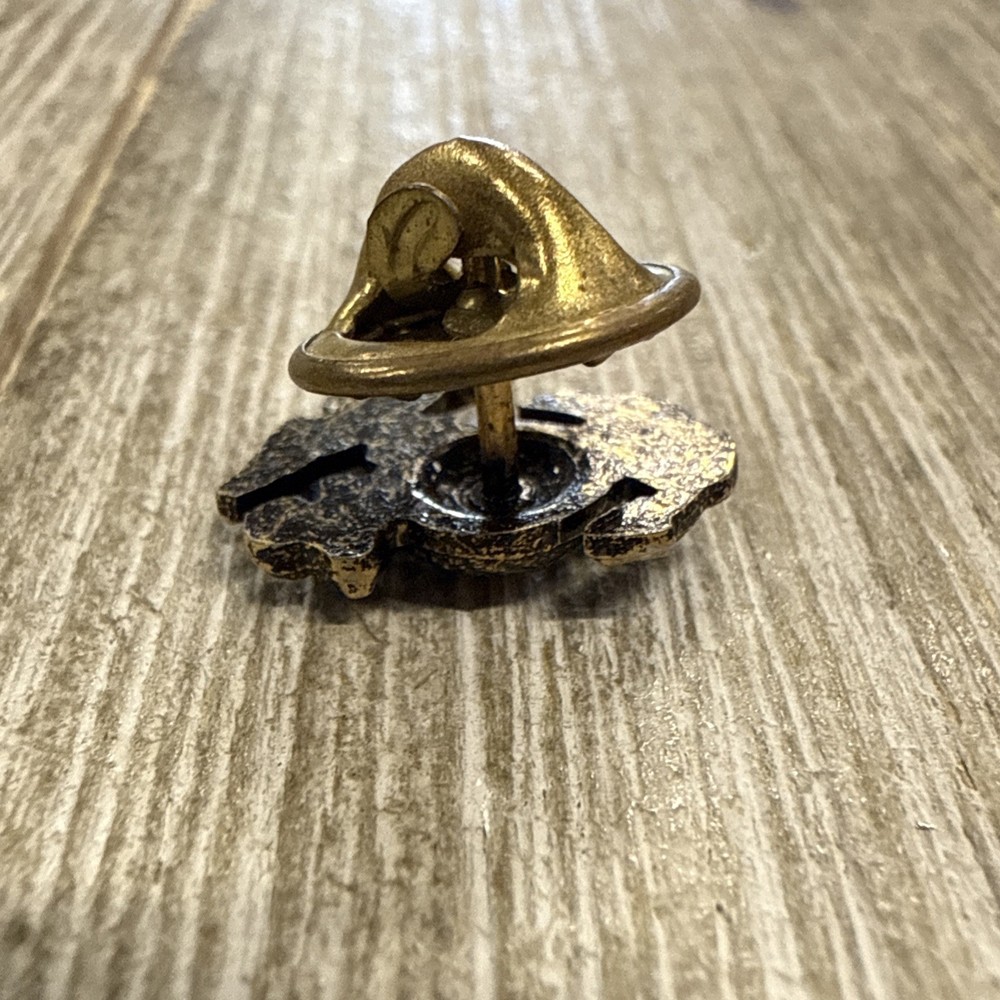 Gold Tone USMC EGA Eagle Globe Anchor Left Emblem Hat Pin