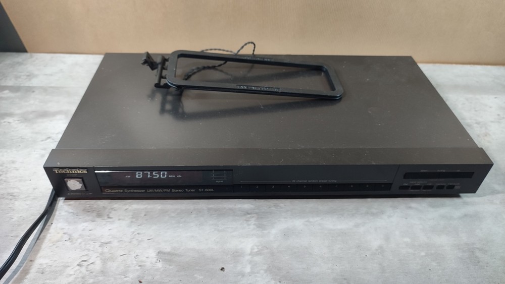 Technics Stereo Tuner ST-600L