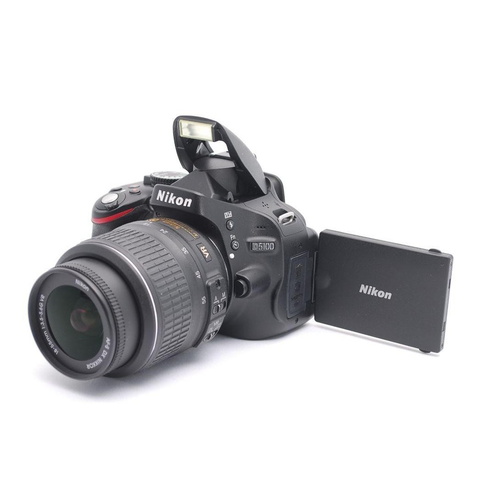 Nikon D5100 DSLR Camera Kit with VR Lens Beginner Friendly Great Condition