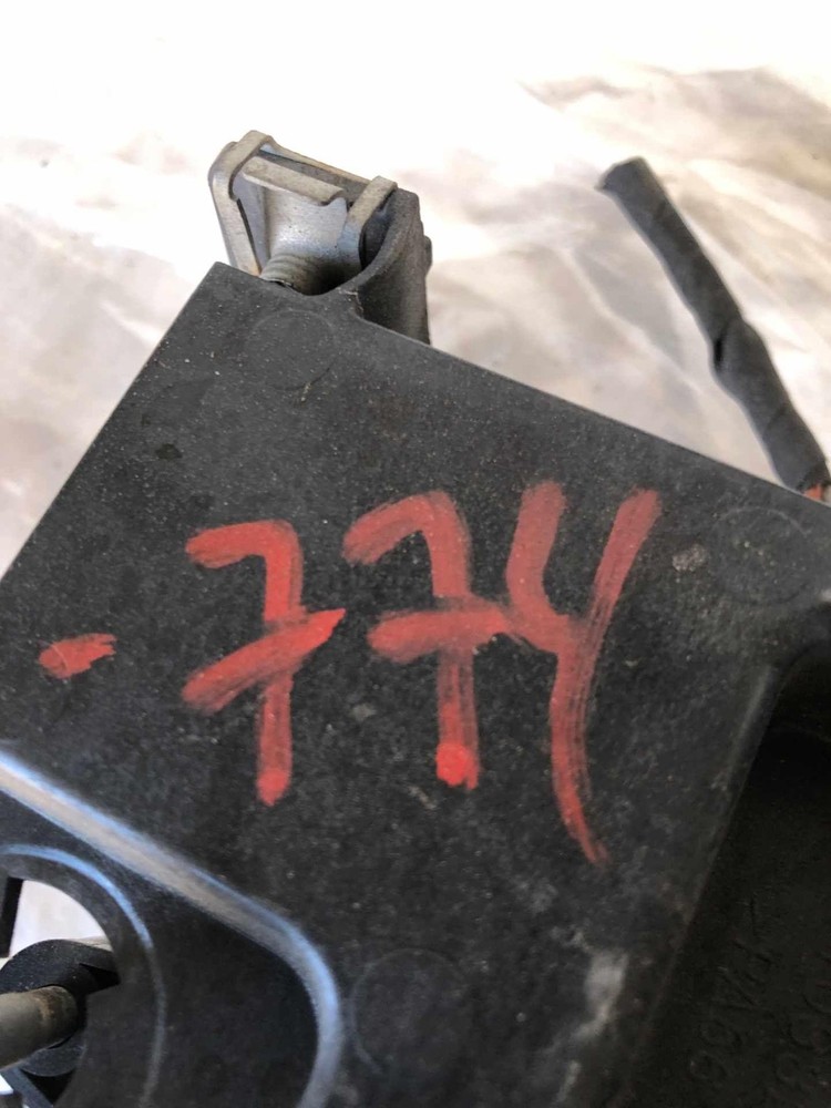 2015 TESLA S Radar Sensor Control Computer Module Bracket Assembly OEM