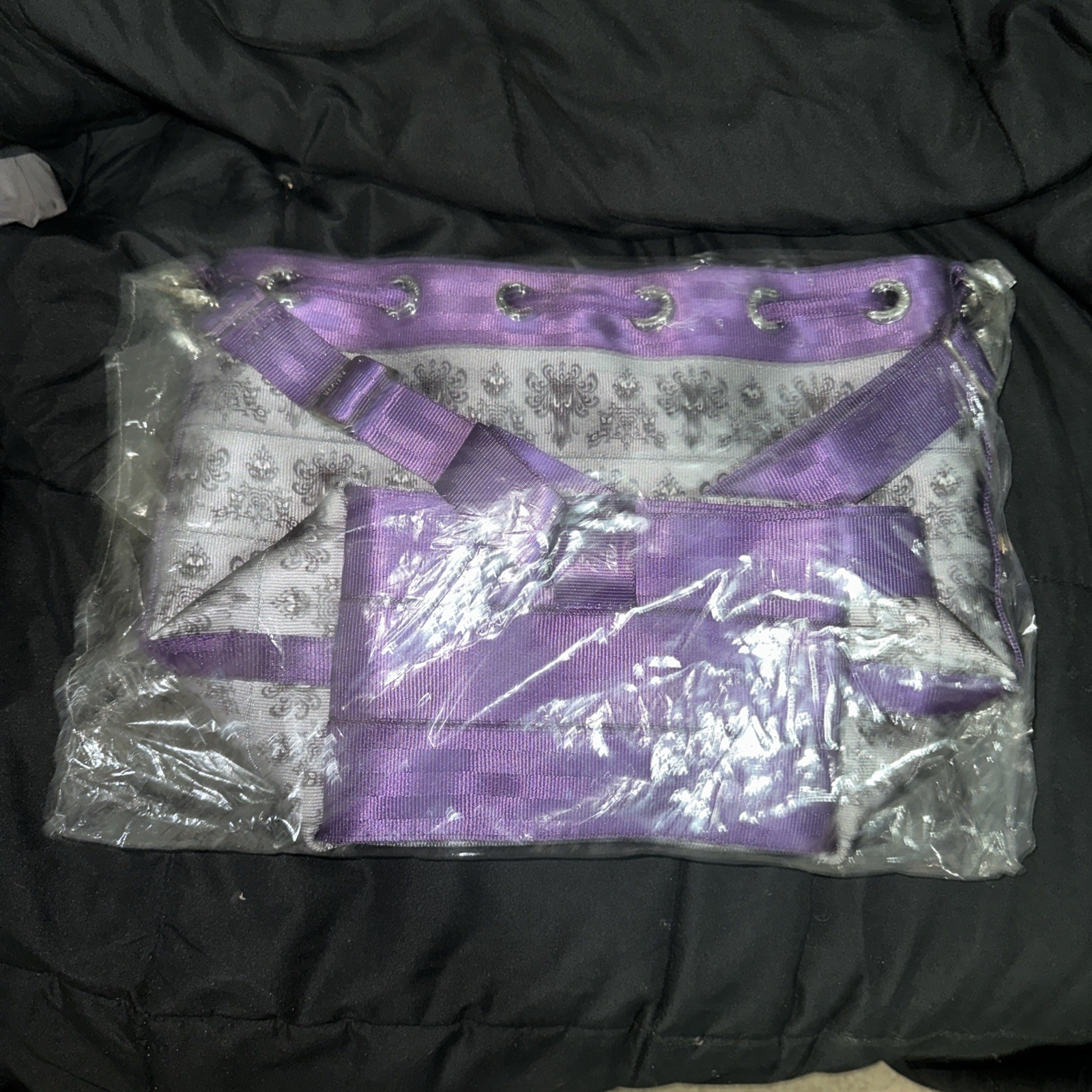 Disney Harveys NIP Haunted Mansion Purple Wallpaper ParkHopper w/Charm & sticker