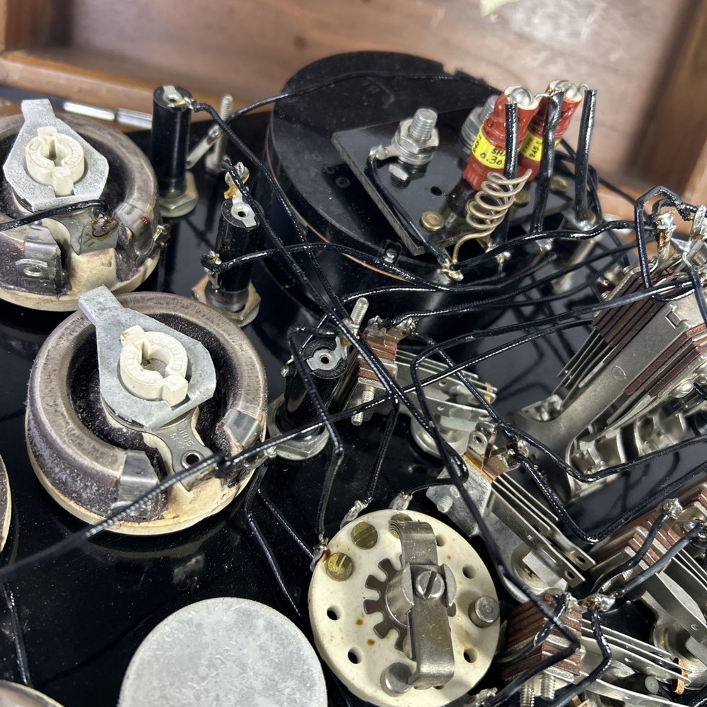 Shallcross No. 696 Current Flow Test Set . (untested)