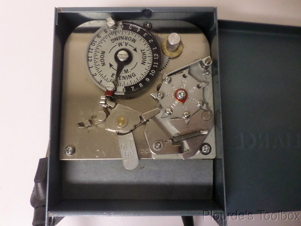 Used Reliance 24-Hour Programmable Time Switch, 110V, 35170R