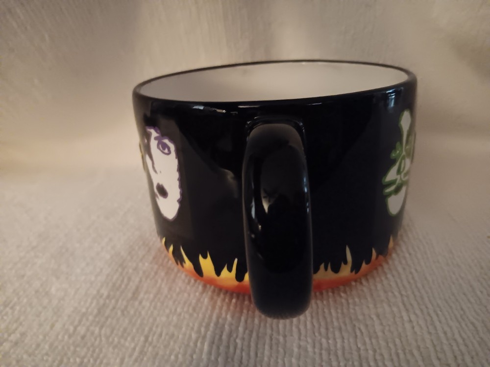 Kiss-Kiss Ceramic Oversize Mug*NO BOX-SEE DESCRIPTION*