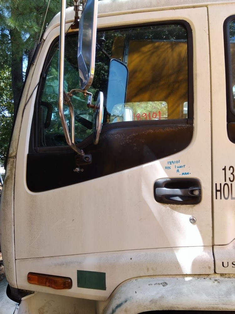 For 2000 ISUZU FTR DOOR ASSEMBLY Left ,  MD