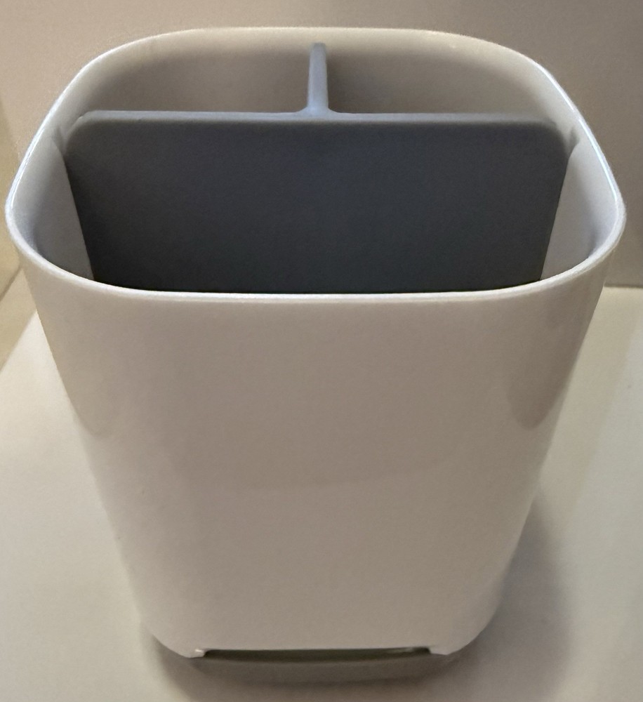NEW Toothbrush Paste Holder Ventilated Plastic Detachable Base White Gray Dries