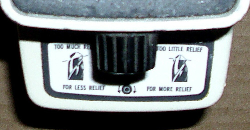 VINTAGE 1970's BLACK & DECKER MODEL# 7980 ELECTRIC DRILL BIT SHARPENER