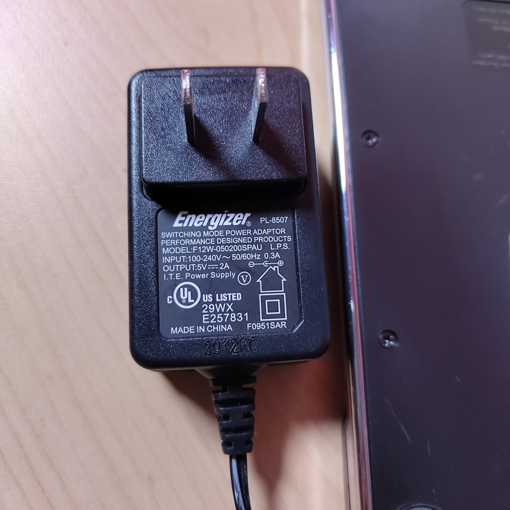 Energizer PL-7581 Wii Flat Panel Induction Battery Charging Pad Remote Charger