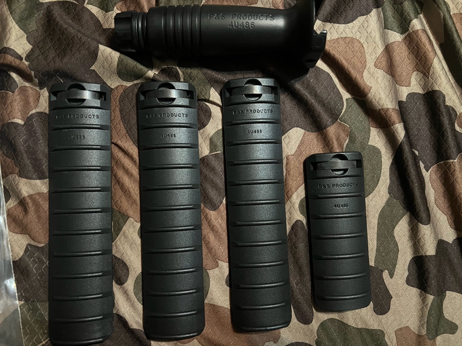 P&S 4U486 11 Rib Rail Cover Set W/ Broomstick