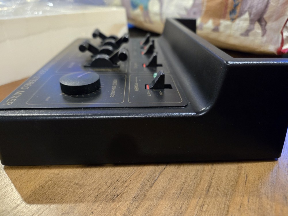 Maxtec Video Processor Enhancer Stereo Mixer Audio Vintage