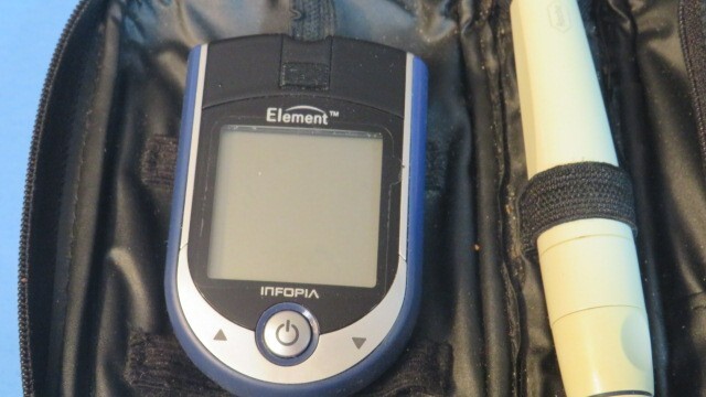 INFOPIA ELEMENT Blood Glucose Meter w/ Case, New Battery's,