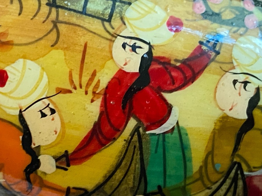 Сasket. Bone. Hand painted. Lacquer. Vintage. Middle East.