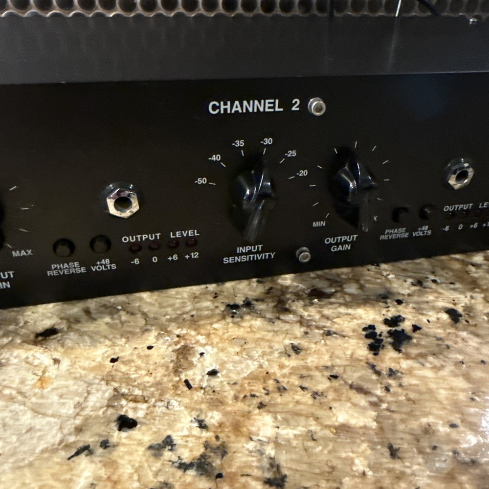 VINTECH AUDIO DUAL72 Mic Pre-Amp Processor Black. Class A, All Discrete.