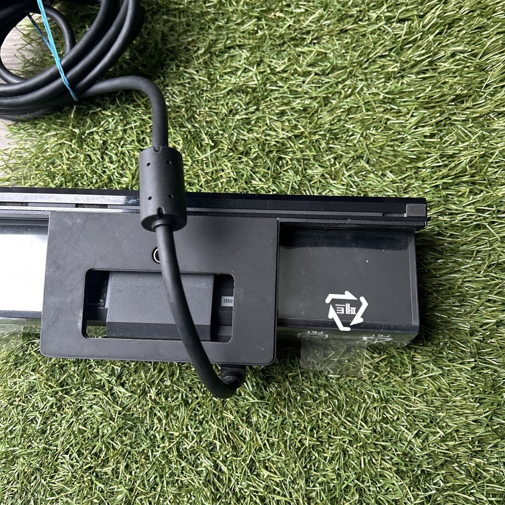 Microsoft Xbox One Kinect Wired Motion Sensor Black Model 1520 OEM