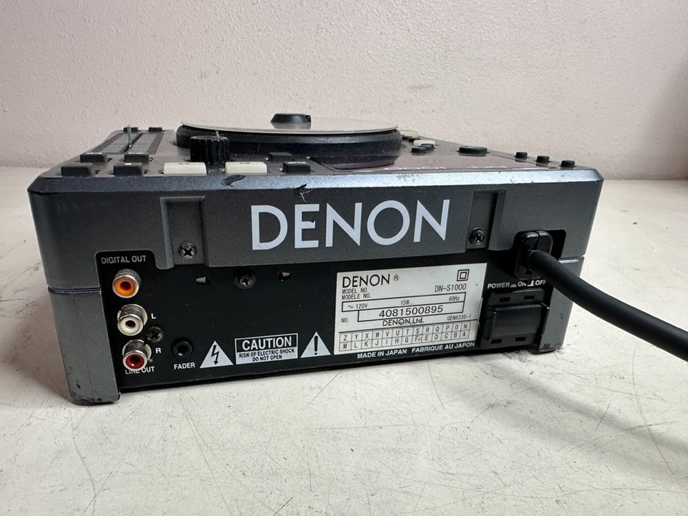 Denon DN-S1000 tabletop DJ CD/MP3 player