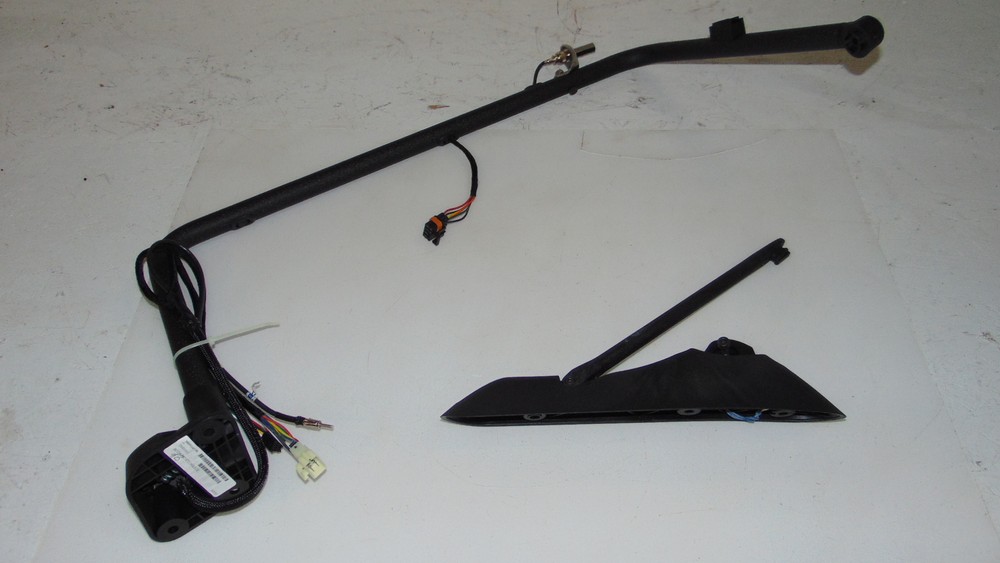 2506300C4, Mirror Bracket Assembly for Navistar