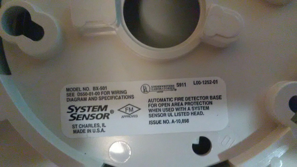 NEW System Sensor BX401B 2-Wire Plug-in Detector Base. Orig Box + Specs.