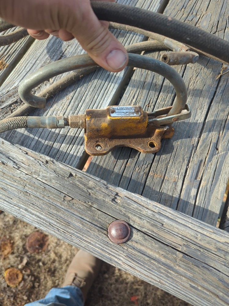 Lincoln Handi-Luber Greaser