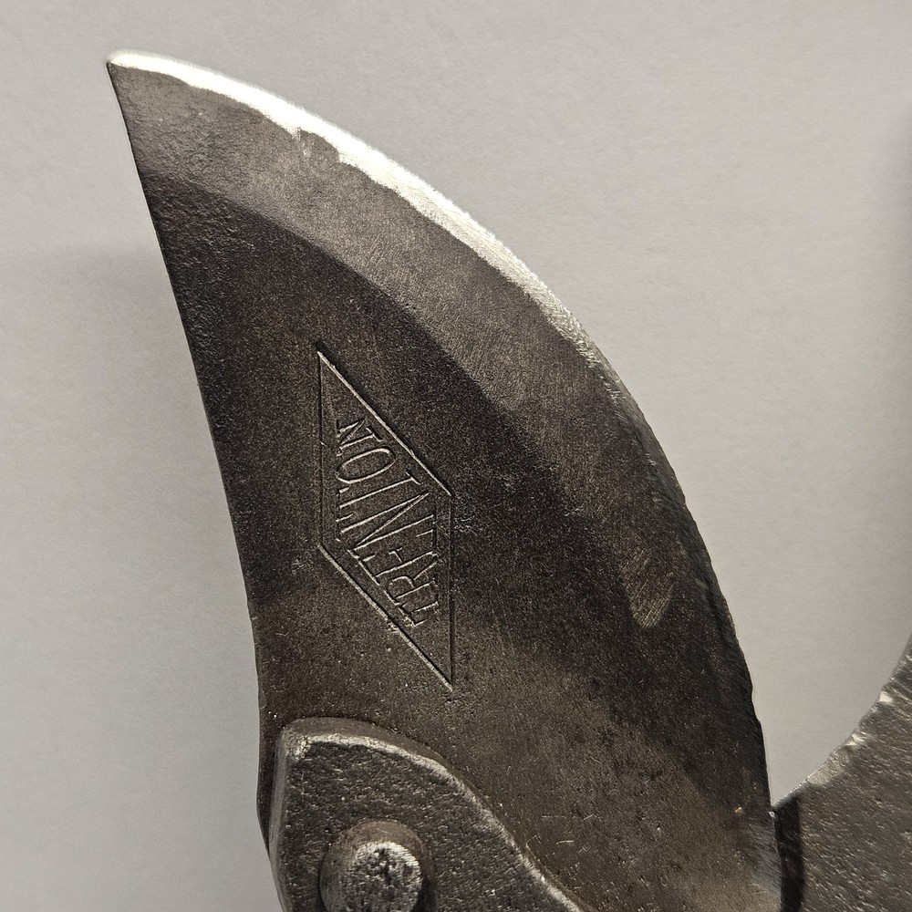 Vintage Trenton 8-3/4" Pruning Shears