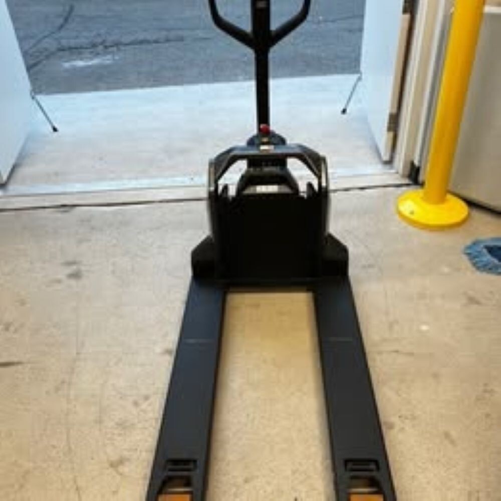 Edge Walkie Lithium-Ion Pallet Jack