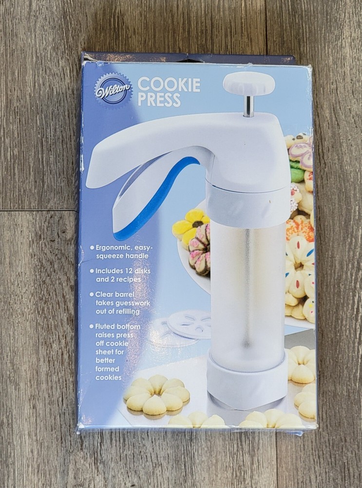 Wilton Cookie Press With 12 Shape Disks Ergonomic Handle
