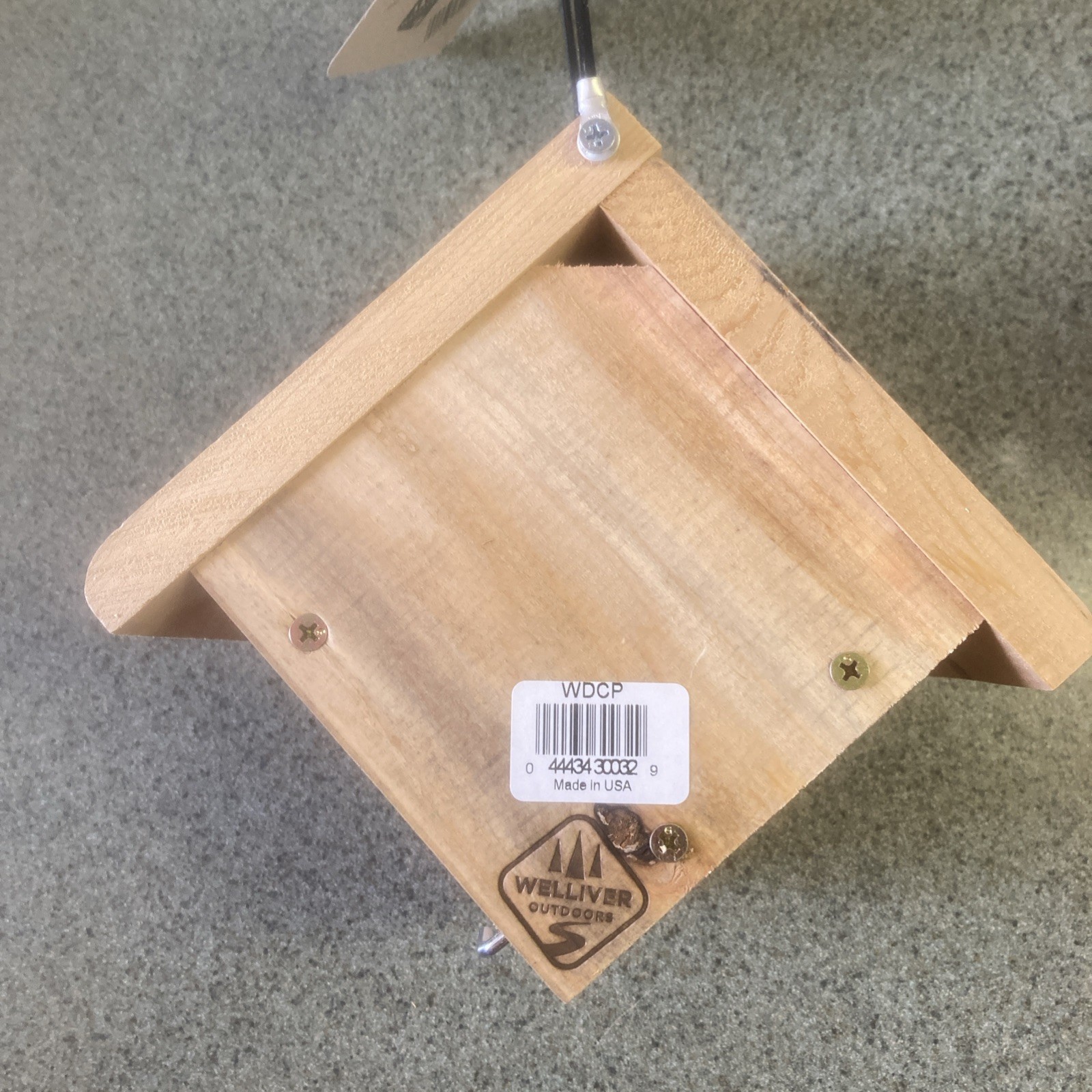 Welliver Carved Wren House Pine Cone Design Cedar Construction