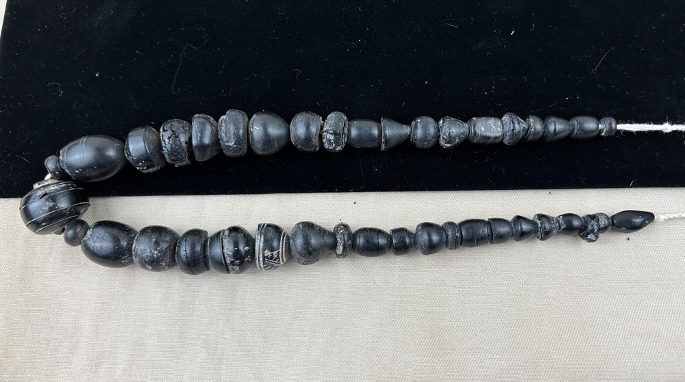 Ancient Bactrian Black Banded Agate and Jet Beads
