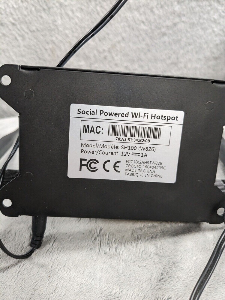 Social Powered Wifi Hotspot Model SH100 With Cable